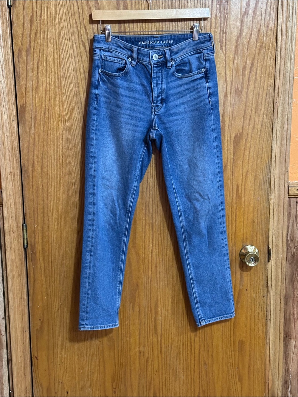 American Eagle Outfitters womens tom girl sz 4 Medium Blue  Jeans